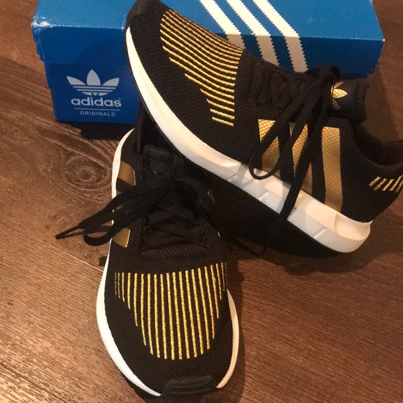 mens 7.5 in women's adidas